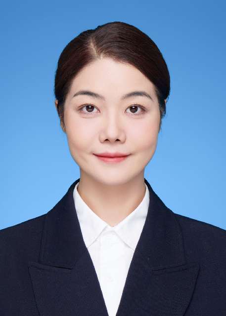 比心朱丹丹,女,中共党员,现任长沙市委政法委宣传处副处长